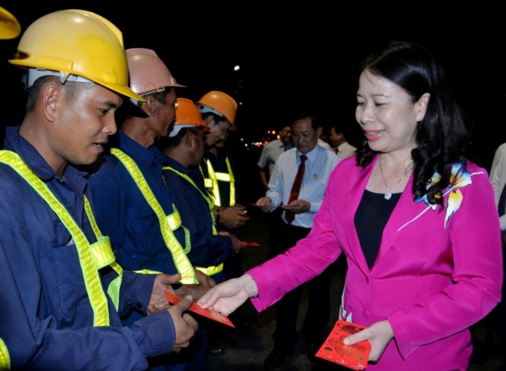 Công ty Cổ phần Môi trường Đô thị An Giang chung tay bảo vệ môi trường, đảm bảo đời sống công nhân