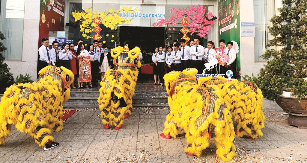 Khai trương đầu năm