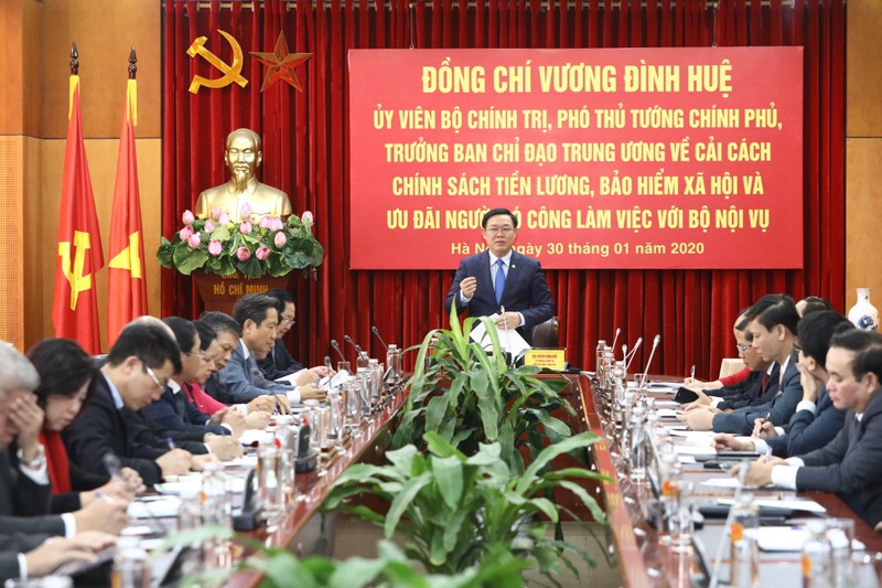 Sắp xếp, tinh giản bộ máy: Giải pháp căn cơ để cải cách tiền lương