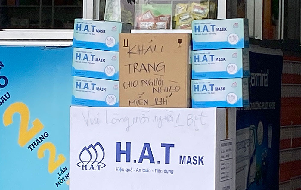 An Giang: Nhiều nơi phát khẩu trang y tế miễn phí