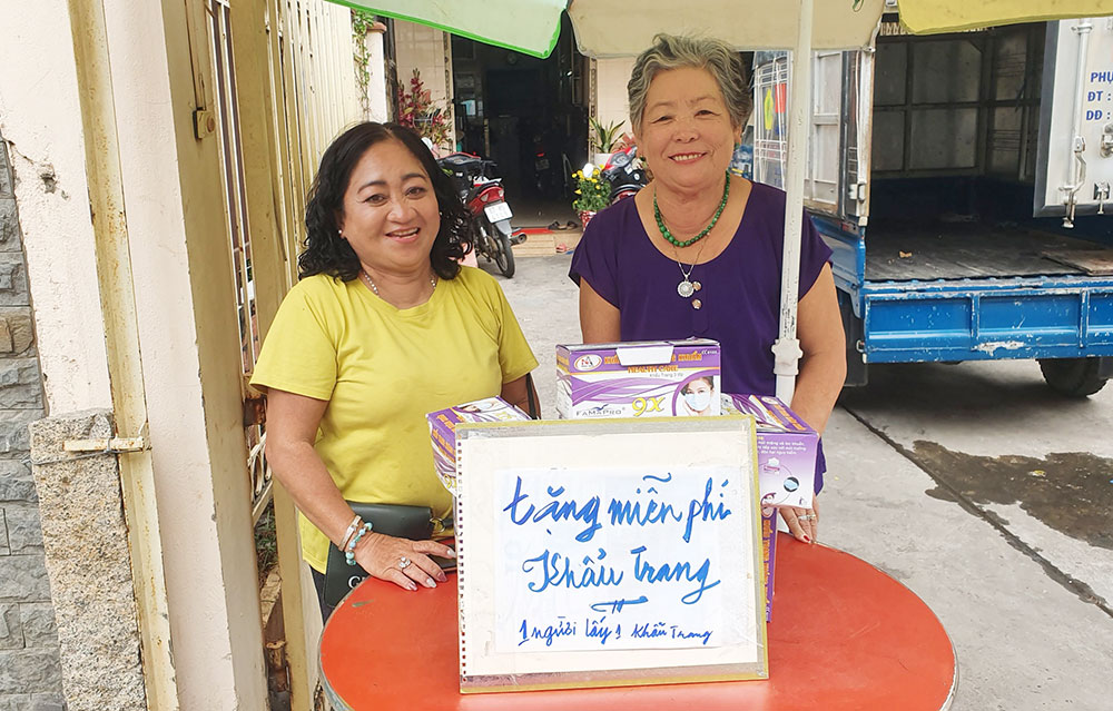 An Giang: Nhiều nơi phát khẩu trang y tế miễn phí
