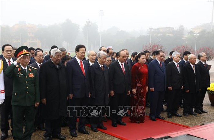 Lãnh đạo Đảng, Nhà nước vào Lăng viếng Chủ tịch Hồ Chí Minh
