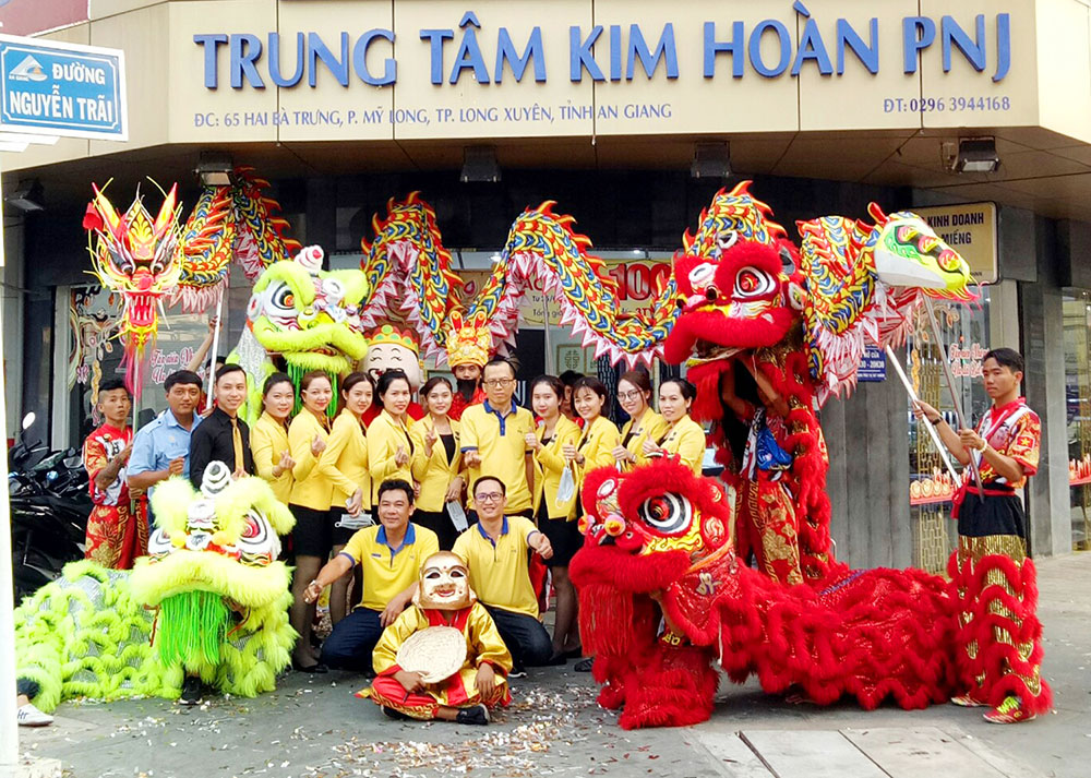 Hào hứng đón “Vía Thần tài” cùng PNJ