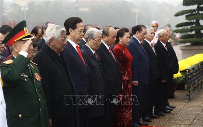Lãnh đạo Đảng, Nhà nước vào Lăng viếng Chủ tịch Hồ Chí Minh