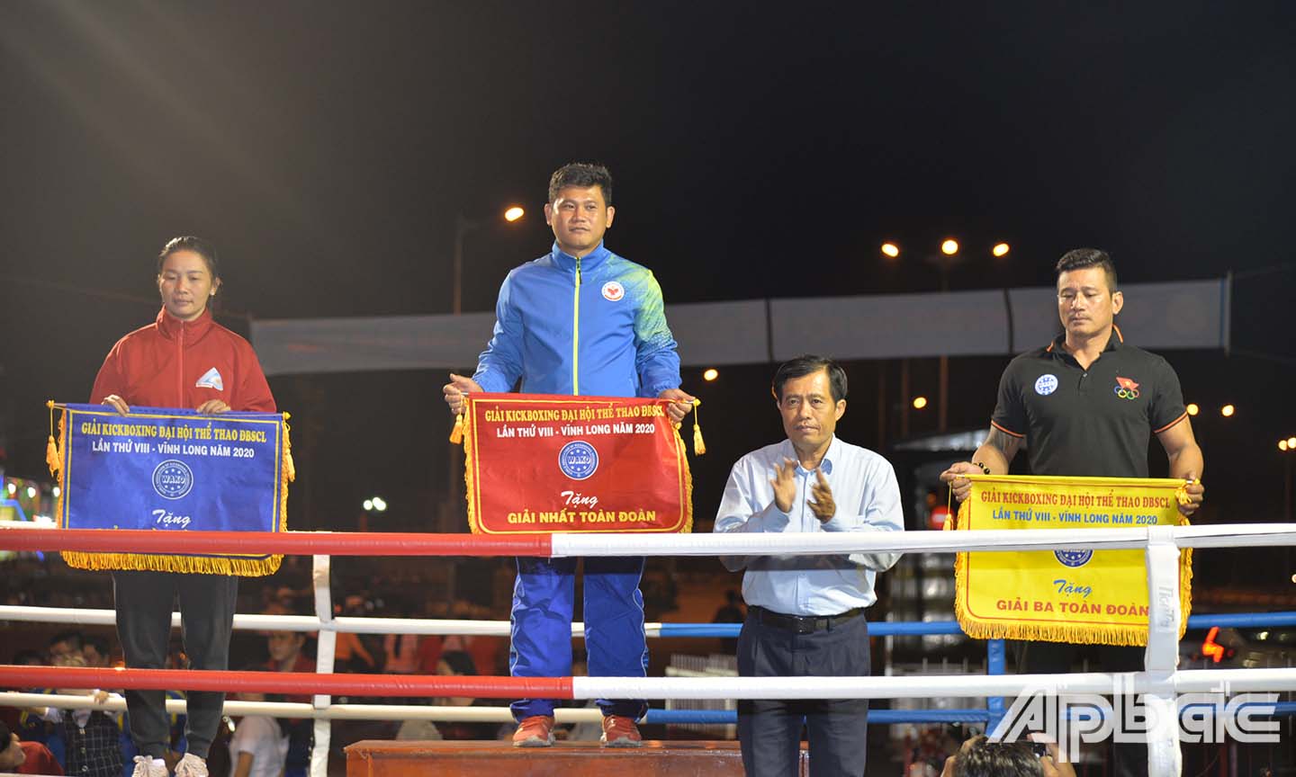 Tiền Giang đoạt hạng Nhất toàn đoàn nội dung Lowkick nam