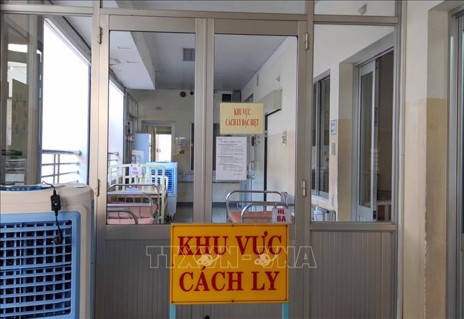 Cách ly tuyệt đối trường hợp nghi nhiễm do virus Corona, Việt Nam đã có ca thứ 8 dương tính