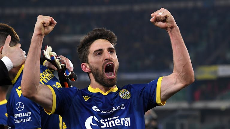 Ronaldo ghi bàn, Juventus vẫn thua đau đớn Hellas Verona