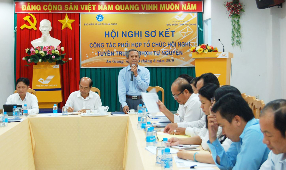 Hiệu quả công tác phối hợp giữa ngành Bảo hiểm xã hội và bưu điện