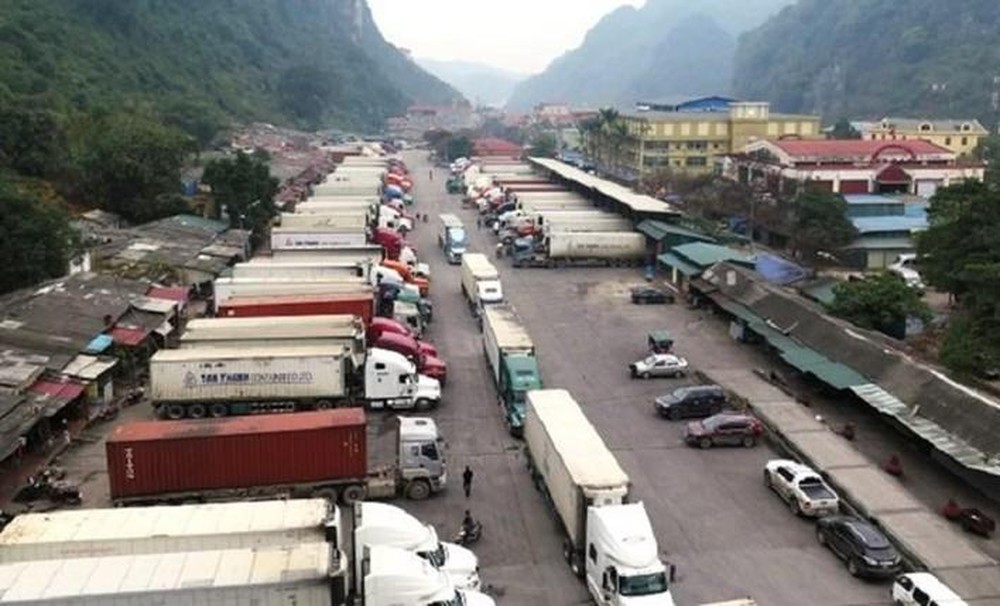 Tháo gỡ khó khăn hoạt động xuất nhập khẩu, vận chuyển hàng hóa qua biên giới