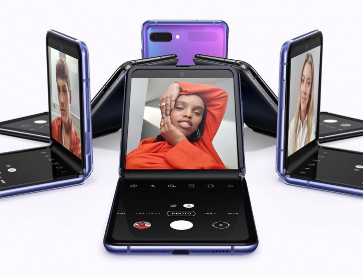 Samsung Galaxy Z Flip ra mắt: màn hình gập vỏ sỏ, giá 1380 USD bán ngày Valentine