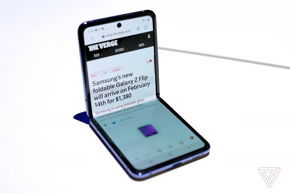 Trải nghiệm đầu tiên Galaxy Z Flip vừa ra mắt, khắc phục điểm yếu Galaxy Fold