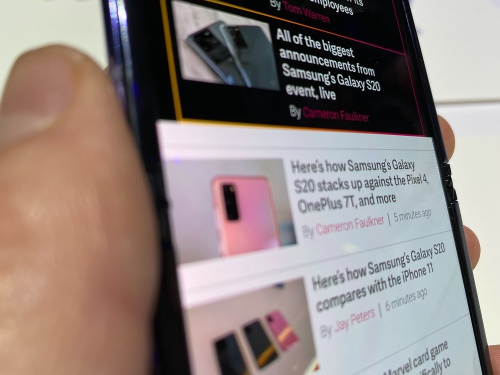 Trải nghiệm đầu tiên Galaxy Z Flip vừa ra mắt, khắc phục điểm yếu Galaxy Fold