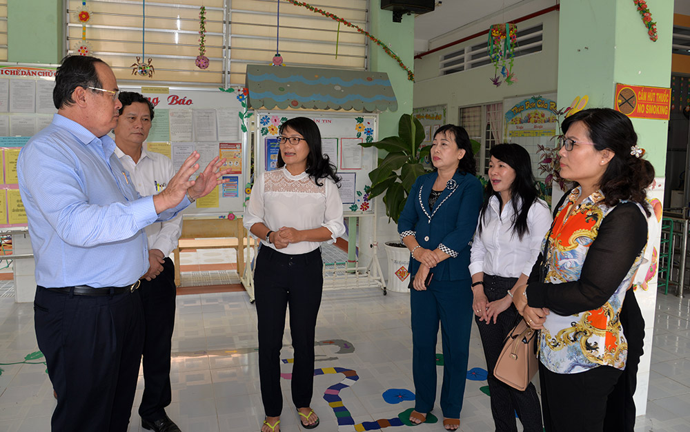 Chủ tịch UBND tỉnh An Giang Nguyễn Thanh Bình kiểm tra công tác phòng, chống dịch bệnh viêm đường hô hấp cấp do chủng mới của virus Corona (Covid-19)