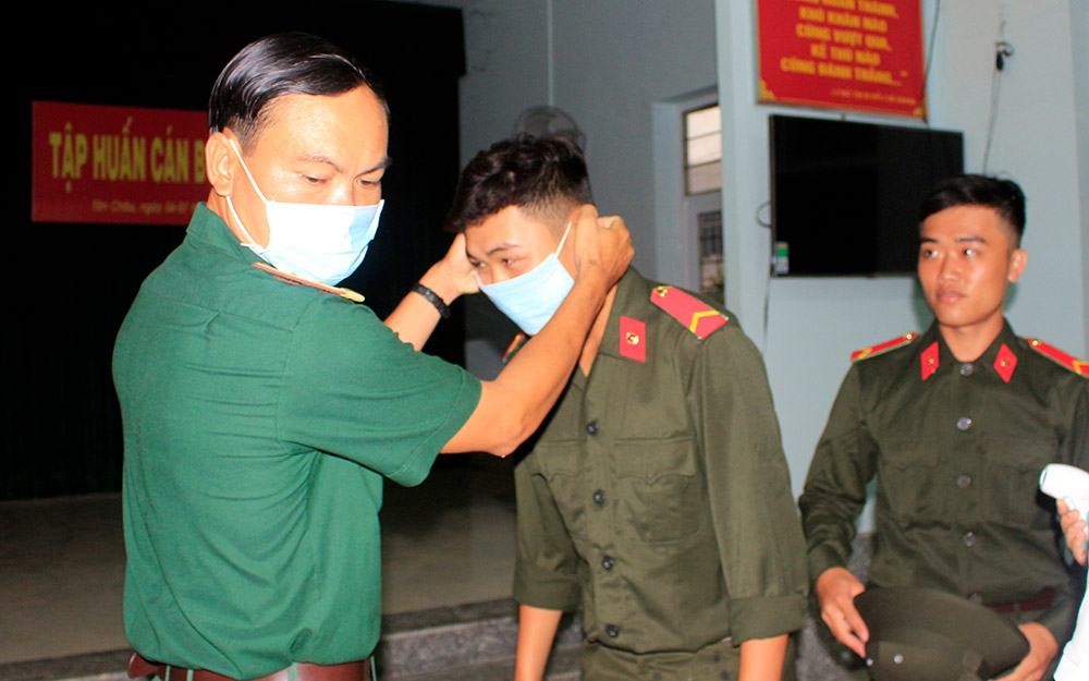 1.250 thanh niên An Giang lên đường nhập ngũ