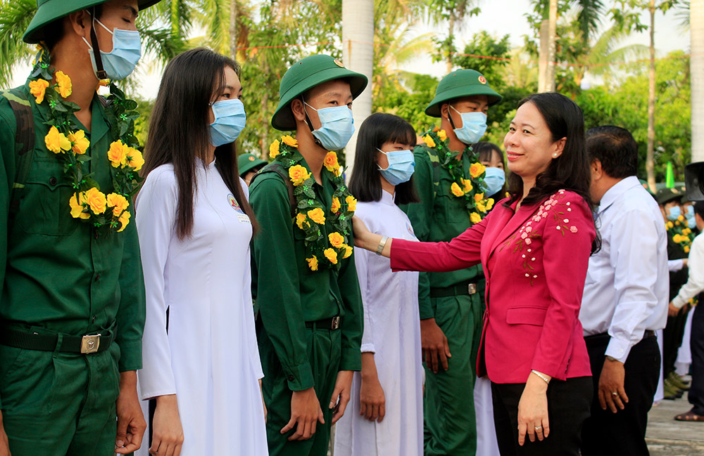 1.250 thanh niên An Giang lên đường nhập ngũ