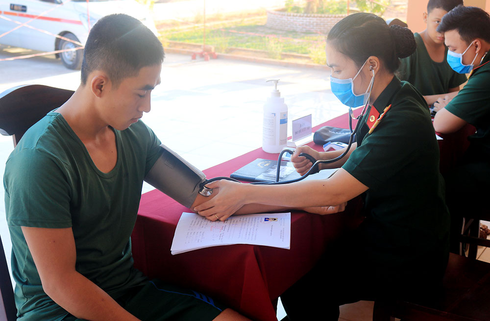 Hoàn thành công tác giao nhận quân tại Lữ đoàn 950