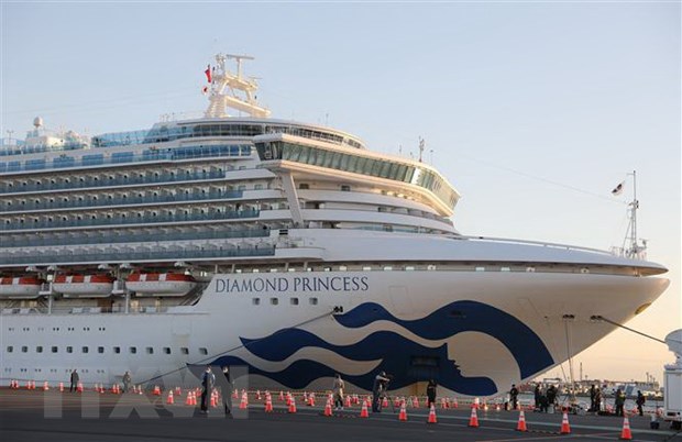 Thêm 99 người nhiễm COVID-19 trên du thuyền Diamond Princess