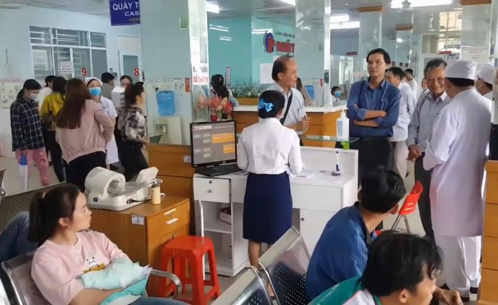Phấn đấu đạt chỉ tiêu 90% dân số tham gia bảo hiểm y tế