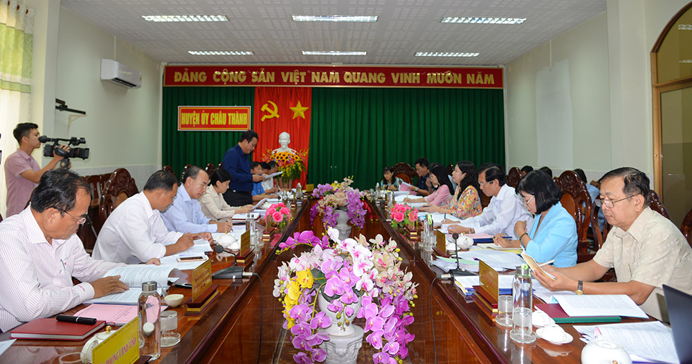 Bí thư Tỉnh ủy An Giang làm việc với Huyện ủy Châu Thành về công tác chuẩn bị Đại hội Đảng