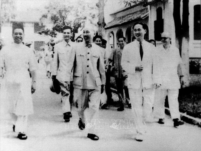 Chủ tịch Hồ Chí Minh với ngành y tế