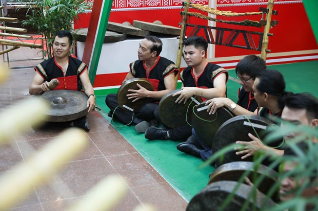 Bảo tồn và phát huy giá trị không gian văn hóa cồng chiêng Tây Nguyên