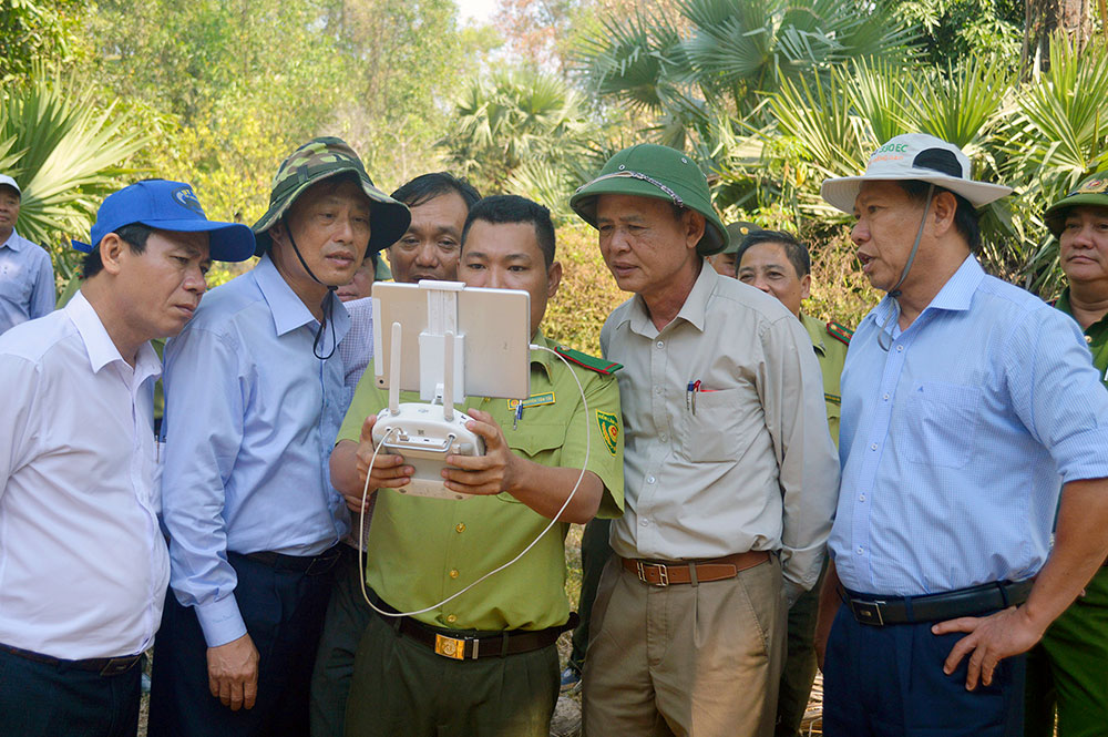 Kiểm tra tình hình hạn hán, xâm nhập mặn và công tác phòng cháy, chữa cháy rừng