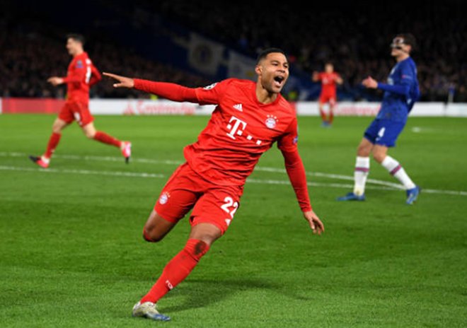 3 bàn, 1 thẻ đỏ; Chelsea thua tan nát trước Bayern Munich