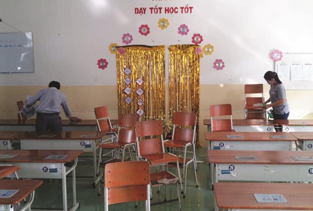 Giáo viên nghỉ dịch bệnh covid-19, làm gì?