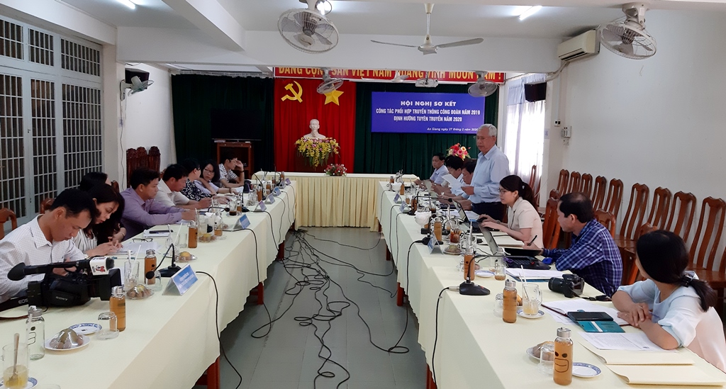 Sơ kết công tác phối hợp truyền thông Công đoàn