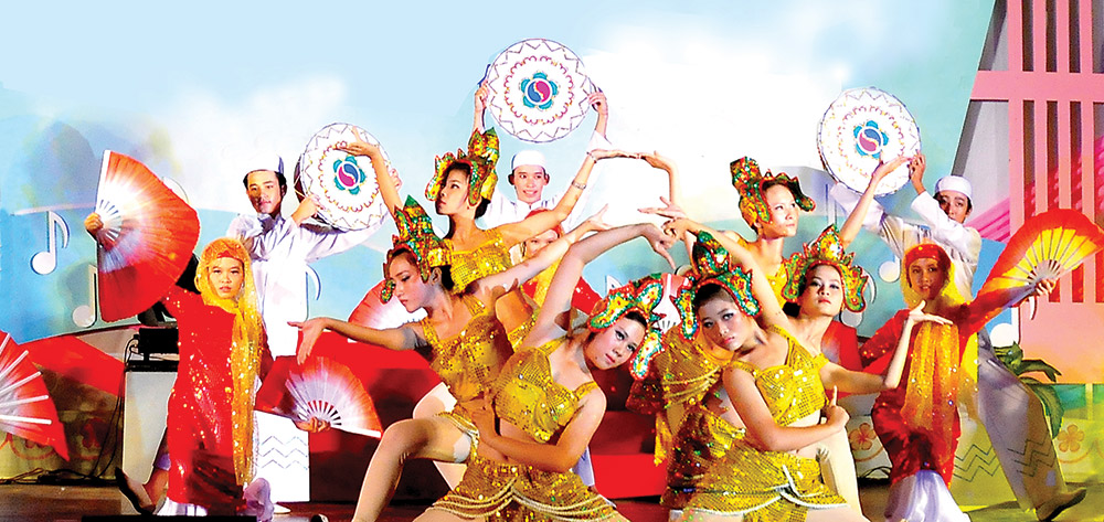 Đồng bào dân tộc thiểu số Chăm chung tay phát triển quê hương