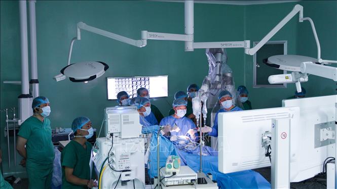 Nỗ lực nâng cao chất lượng khám chữa bệnh, hướng tới sự hài lòng của người dân