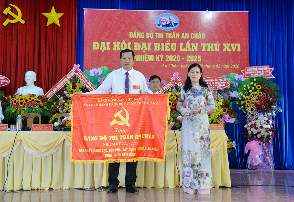 Đại hội điểm Đảng bộ thị trấn An Châu lần thứ XVI (nhiệm kỳ 2020-2025) thành công tốt đẹp