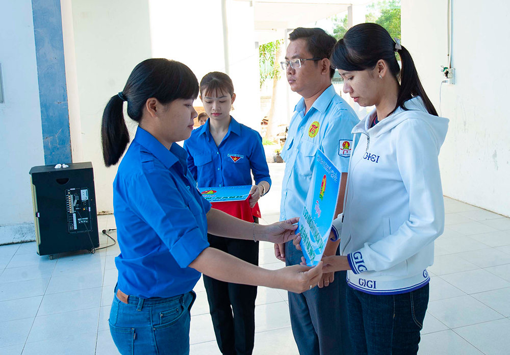 Thành đoàn Châu Đốc ra quân Tháng Thanh niên năm 2020