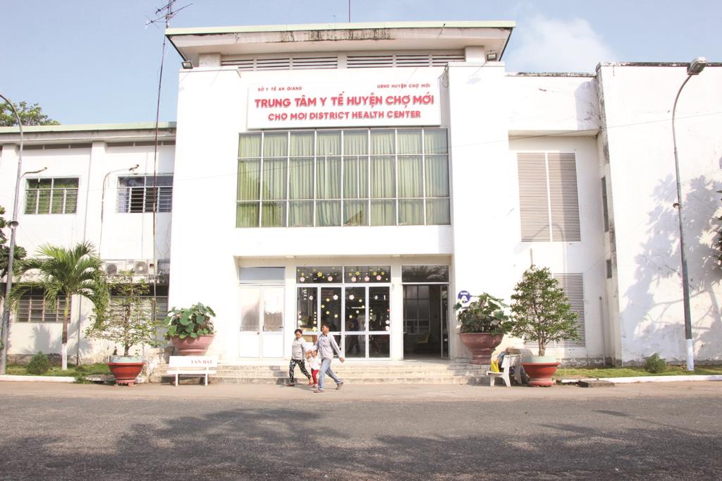 Đảng bộ Trung tâm Y tế huyện Chợ Mới: Thực hiện tốt công tác chăm sóc sức khỏe nhân dân