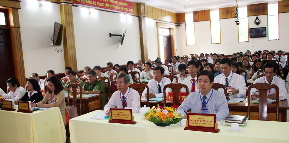 Đại hội điểm bầu trực tiếp Bí thư Đảng bộ Trung tâm Y tế huyện Chợ Mới Đại hội điểm bầu trực tiếp Bí thư Đảng bộ Trung tâm Y tế huyện Chợ Mới