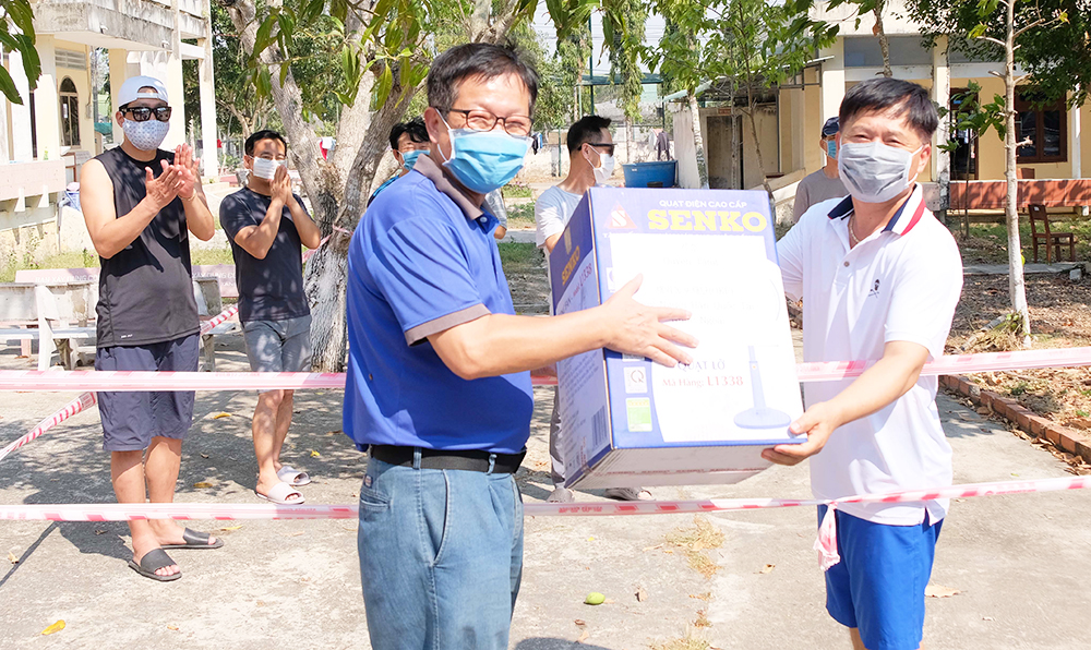 Nhiều hỗ trợ về vật chất cho công dân được cách ly Nhiều hỗ trợ về vật chất cho công dân được cách ly