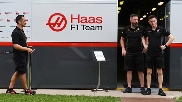 Cách ly ba thành viên tham gia giải đua xe F1 tại Australia