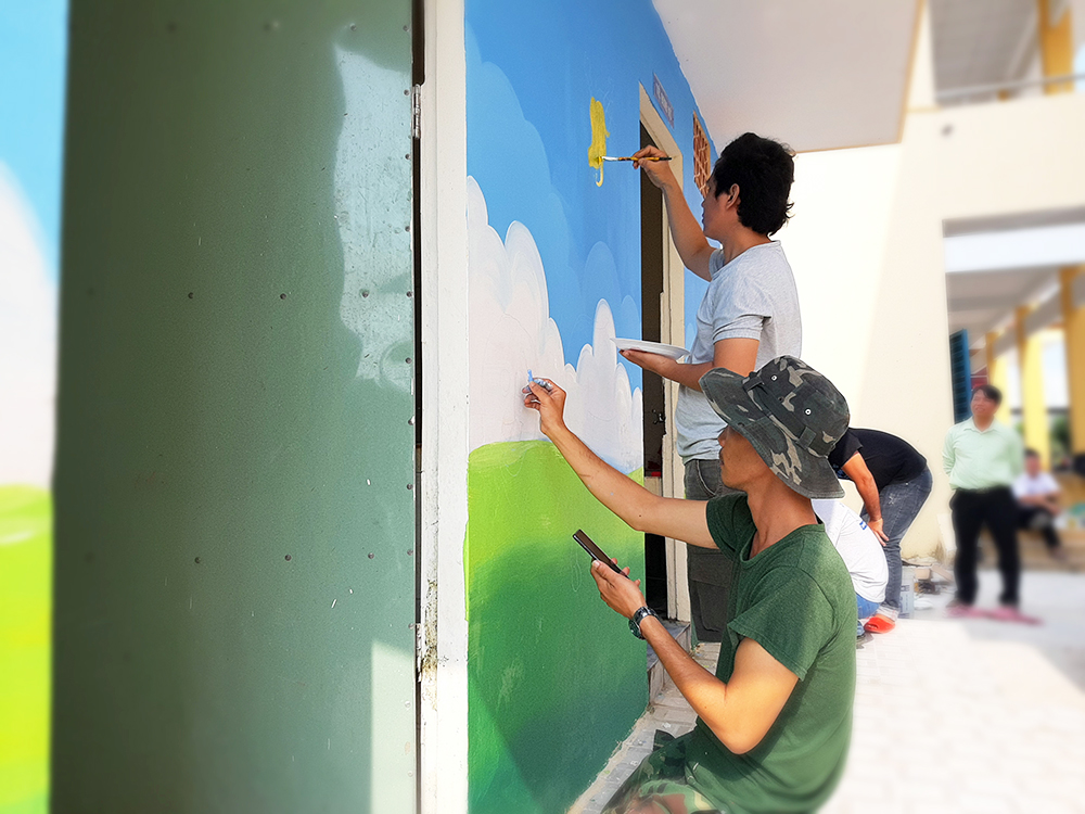 “Thay áo mới” nhà vệ sinh trường học “Thay áo mới” nhà vệ sinh trường học