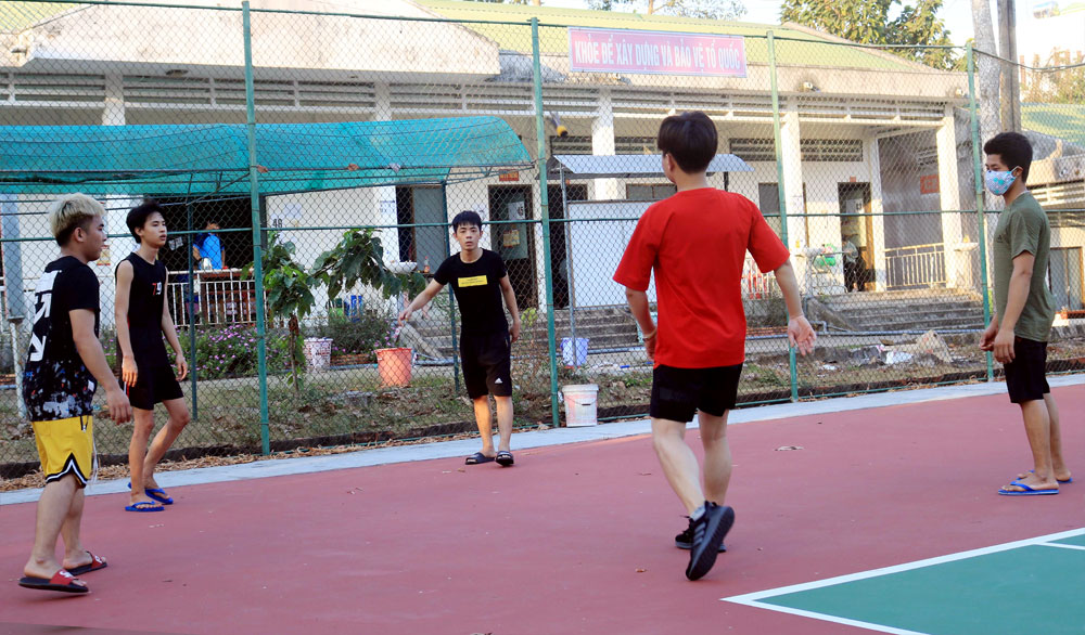 Nhịp sống bình yên tại khu cách ly Trường Quân sự tỉnh An Giang