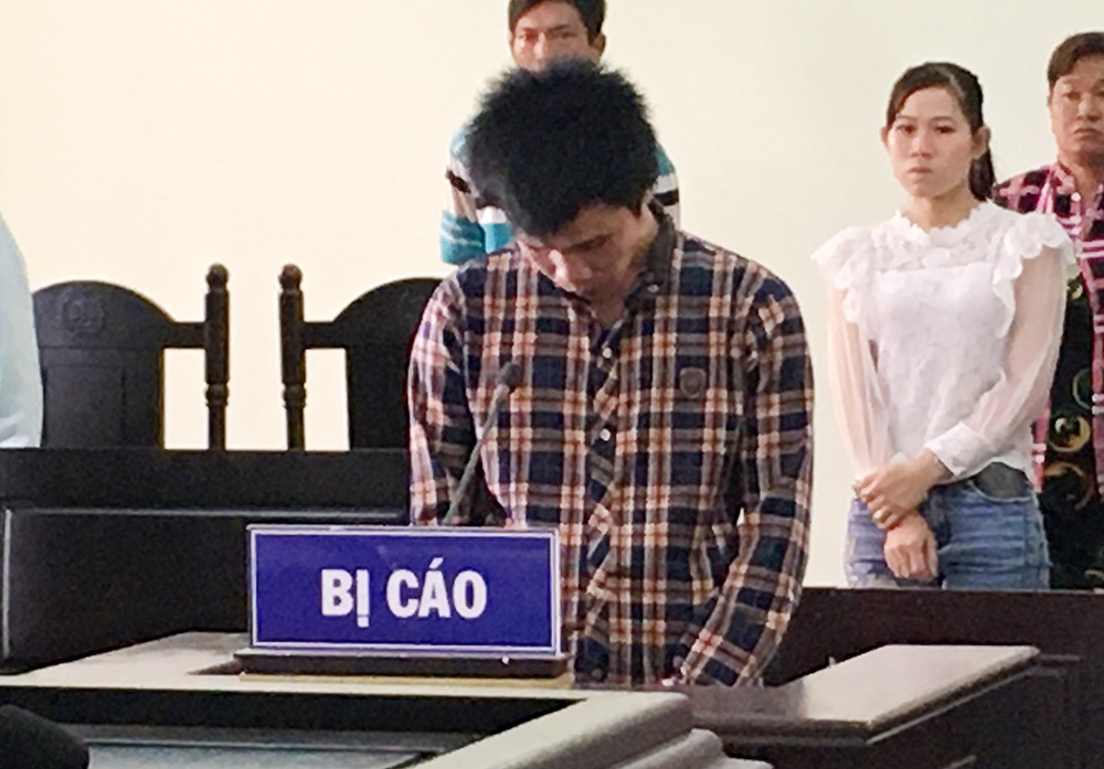 Hung hăng đánh người, lãnh án tù
