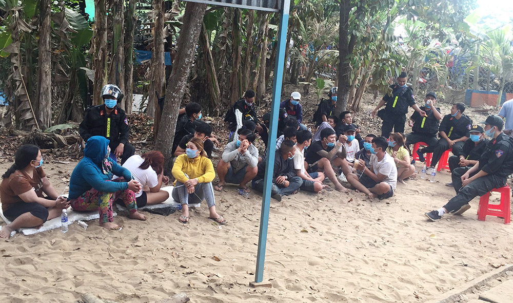 An Giang triệt xóa sới bạc “khủng” thu giữ trên 300 triệu đồng