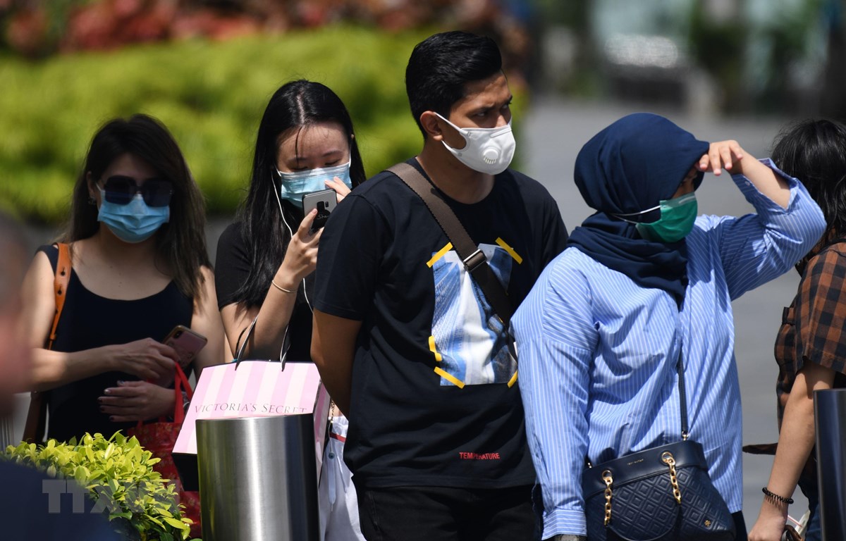 Dịch COVID-19: Singapore cấm khách du lịch nhập cảnh và quá cảnh