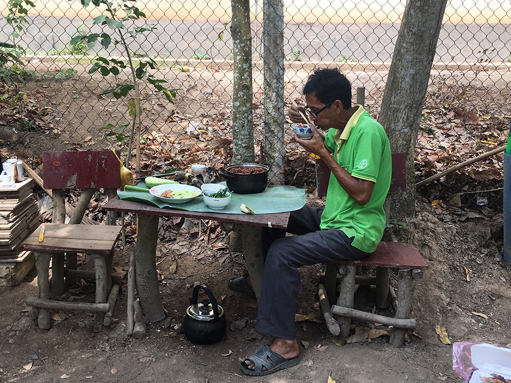 “Lão Hiền” - người giữ màu xanh cho lúa - Kỳ 3: “Viện lúa nghèo nhất thế giới” “Lão Hiền” - người giữ màu xanh cho lúa - Kỳ 3: “Viện lúa nghèo nhất thế giới”