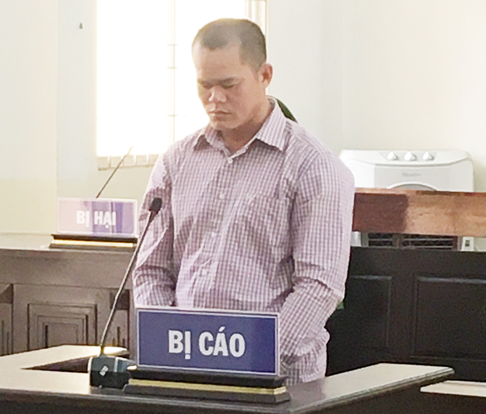 Cha ruột “thú tính” Cha ruột “thú tính”