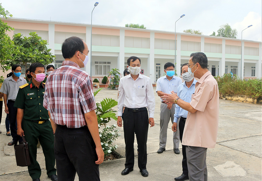 Phó Bí thư Thường trực Tỉnh ủy An Giang Võ Anh Kiệt đánh giá cao công tác phòng, chống dịch Covid-19 của TP. Châu Đốc