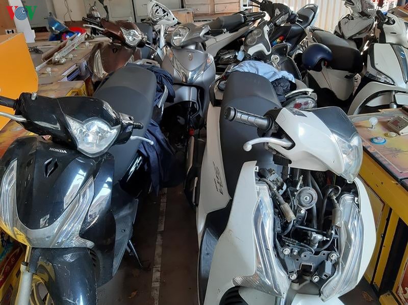 Thủ đoạn của đối tượng chuyên trộm xe máy tay ga đắt tiền