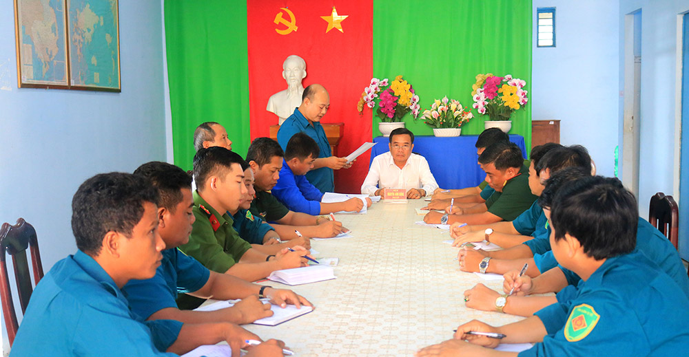 Những người lính không mang quân hàm