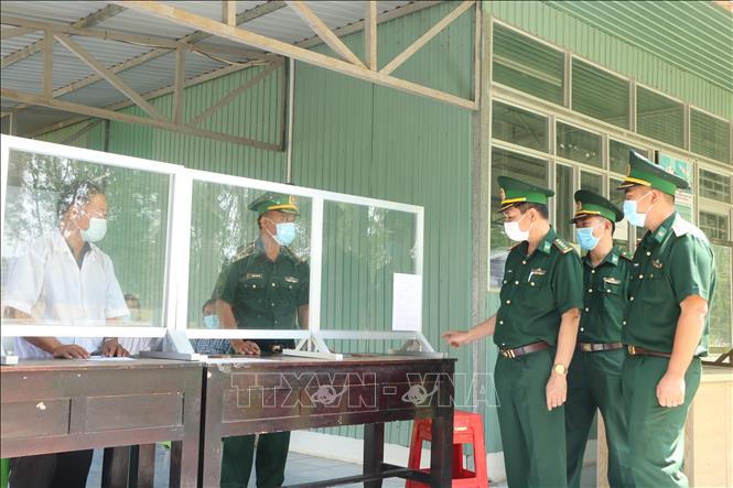 Biên phòng Long An quyết tâm đẩy lùi dịch COVID-19