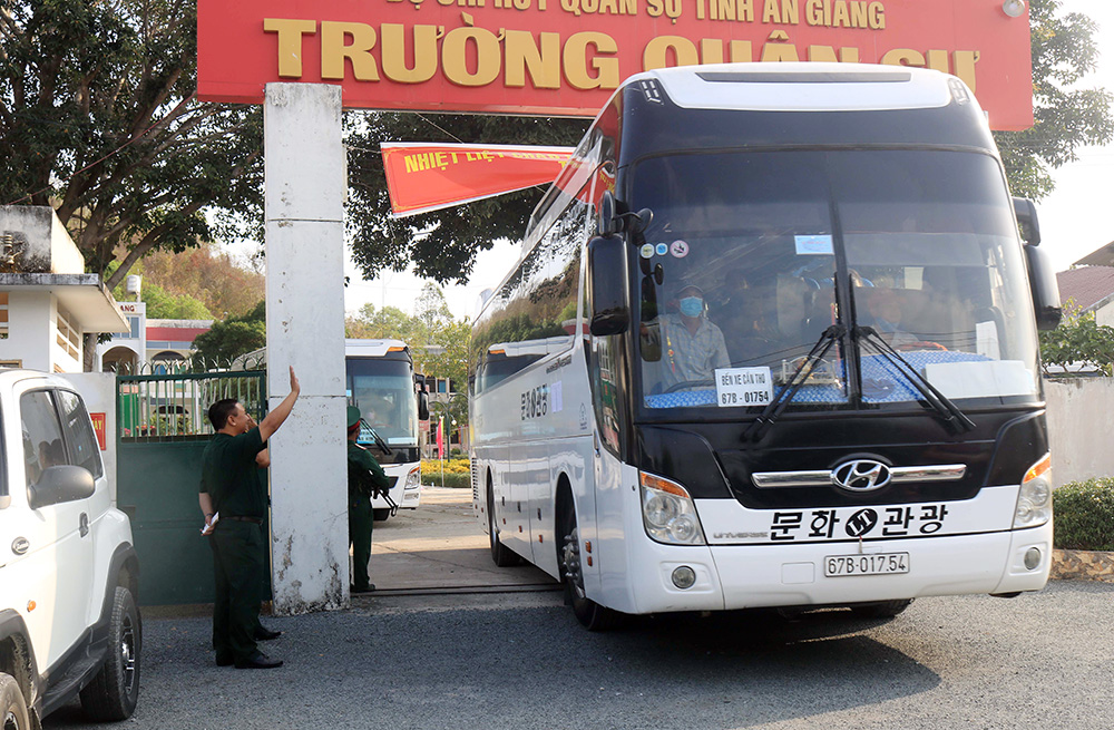 “Cuộc chiến” 336 giờ - Kỳ cuối: Chia tay những “chiến binh” quả cảm