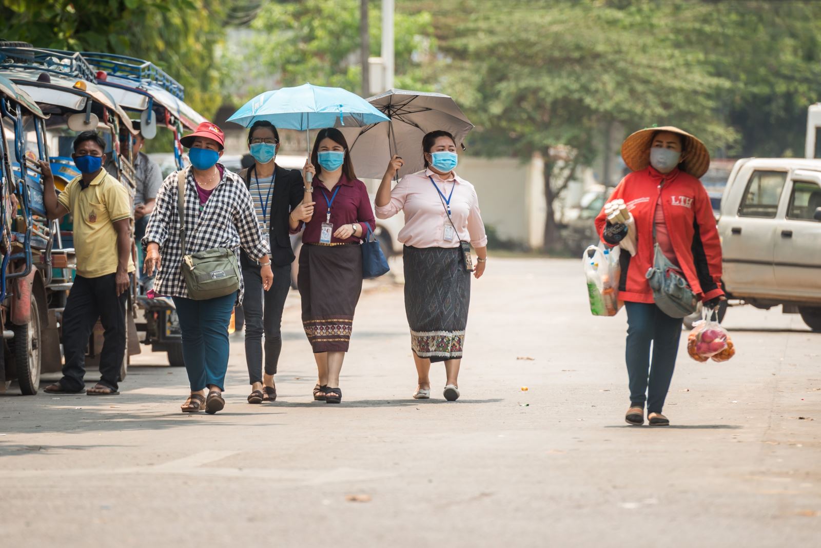 Tình hình dịch COVID-19 tại ASEAN tới sáng 27-3: Số ca tử vong tăng vọt ở Indonesia, Nhà Vua và Hoàng hậu Malaysia cách ly phòng bệnh
